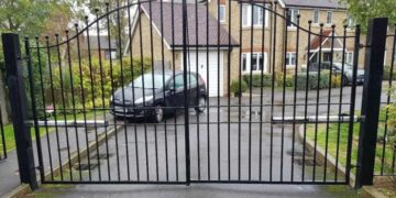 Enhance Your Home with Automatic Sliding Driveway Gates - Hik Security