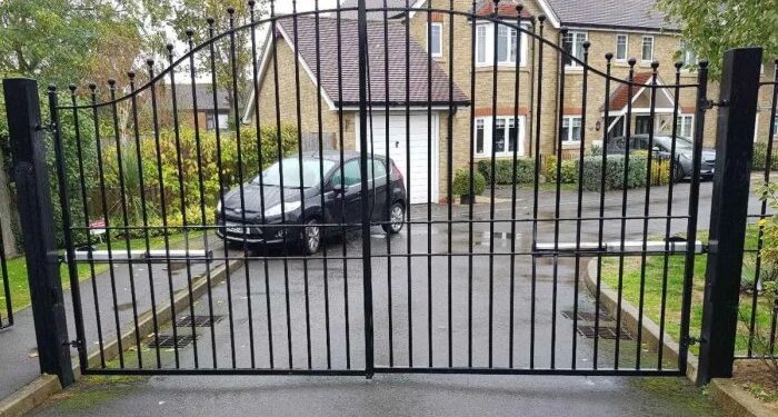 Enhance Your Home with Automatic Sliding Driveway Gates - Hik Security